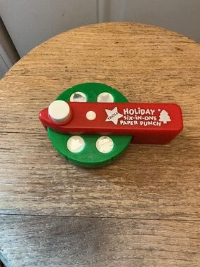 Troll Holiday Christmas paper punch 6 in 1